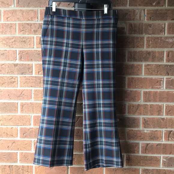 Zara checked cropped pants; size 6. - Picture 3 of 8